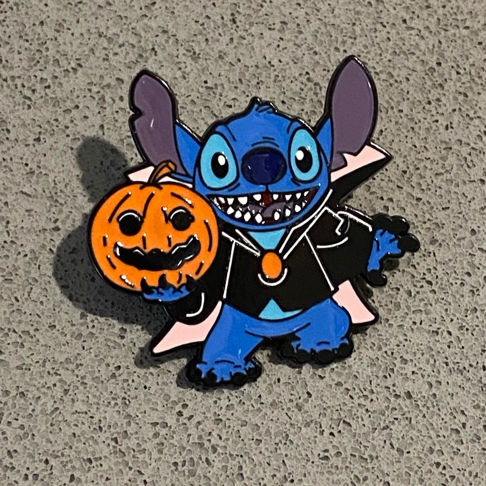 🎁BOGO🎁 Blue Disney stitch Character Halloween Pin